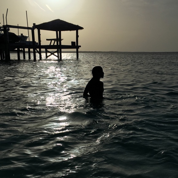 Meet your Posher, Leigh - Picture 1 of 1